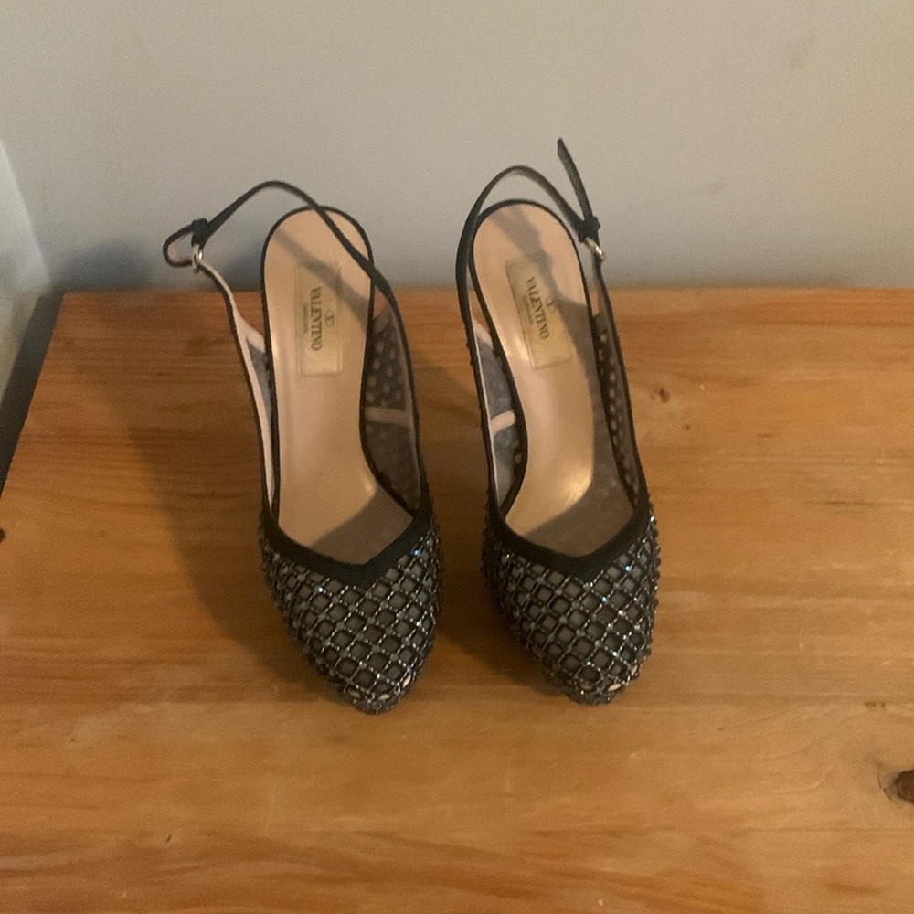 GORGEOUS VALENTINO 6” PLATFORM SLING BACK FORMAL SHOES